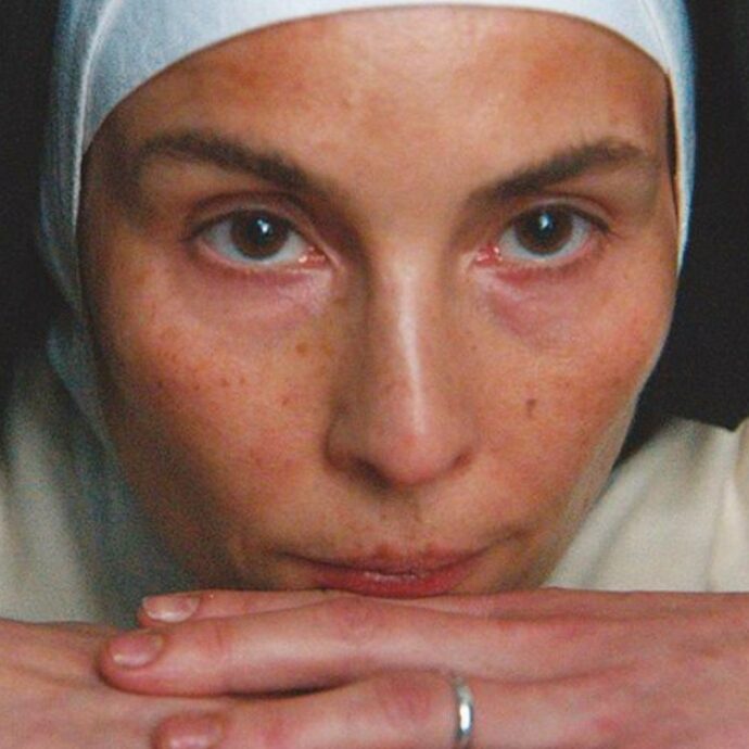 Mother, Madre Teresa di Calcutta tra aborto e crisi spirituali colpisce il Lido