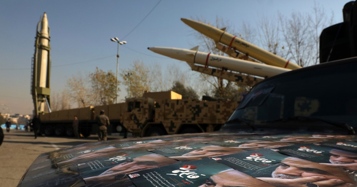 Francia, Germania e Uk attivano lo snapback per ripristinare le sanzioni all’Iran: “Violato accordo sul nucleare” Francia, Germania e Uk attivano lo snapback per ripristinare le sanzioni all’Iran: “Violato accordo sul nucleare”