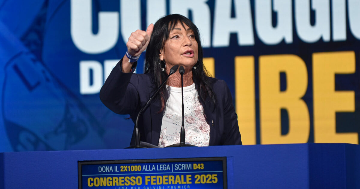 Vigili di Monfalcone in sciopero contro la giunta leghista: “La nostra sicurezza a rischio”. È scontro con l’assessora Cisint Vigili di Monfalcone in sciopero contro la giunta leghista: “La nostra sicurezza a rischio”. È scontro con l’assessora Cisint