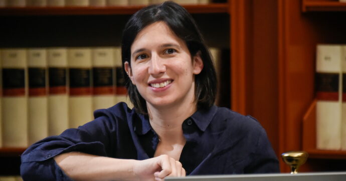 Schlein: “Meloni sceglie i dati che vuole e nega gli altri. Trova un nemico al giorno per mascherare le magagne”