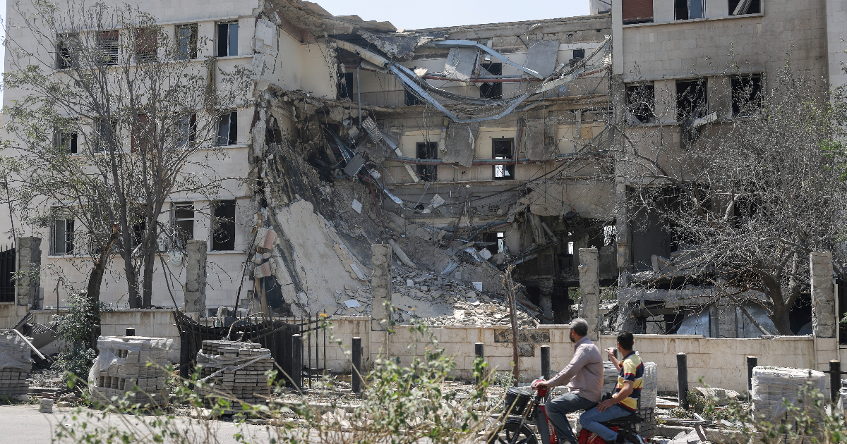 Siria, Israele bombarda e manda gli incursori vicino a Damasco. “Netanyahu pressa al Sharaa per l’ok agli Accordi di Abramo” Siria, Israele bombarda e manda gli incursori vicino a Damasco. “Netanyahu pressa al Sharaa per l’ok agli Accordi di Abramo”