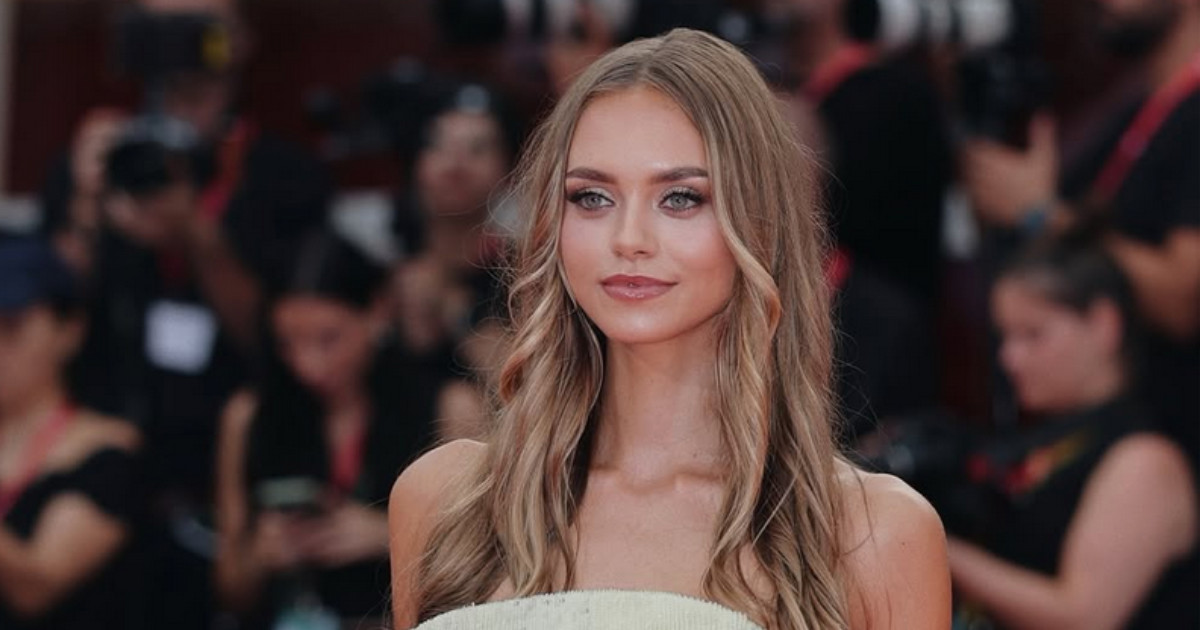 Laila Hasanovic, la nuova fidanzata di Sinner conquista il Festival di Venezia 2025 con lo stile italiano Laila Hasanovic, la nuova fidanzata di Sinner conquista il Festival di Venezia 2025 con lo stile italiano