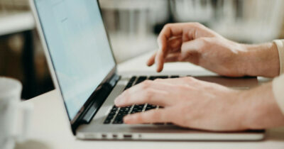 Copertina di Ecco perché non è diffamazione lasciare un luogo di lavoro e mandare una mail con critiche e osservazioni