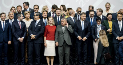 Copertina di Ucraina, summit Ue a Copenaghen: i 27 d’accordo solo sul tenersi gli asset russi