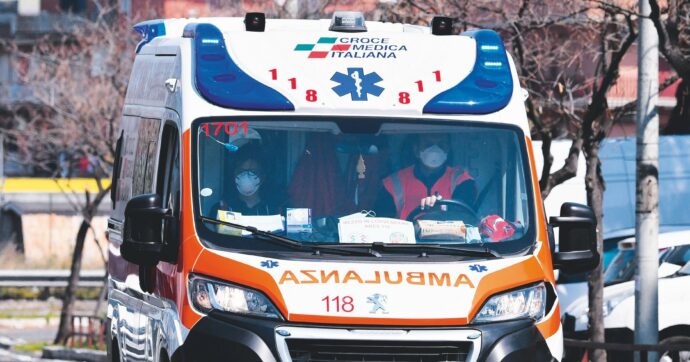 Modena, accoltella padre, madre  e sorella 15enne