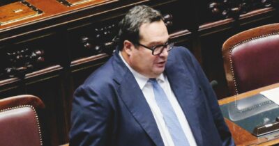 Copertina di La destra ci riprova coi regali a fondi pensione e aziende