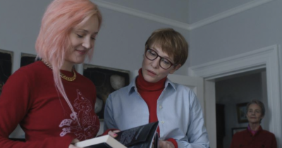 Copertina di Father, mother, sister, brother. A Venezia 2025 la bagattella di Jim Jarmusch che riconcilia col cinema