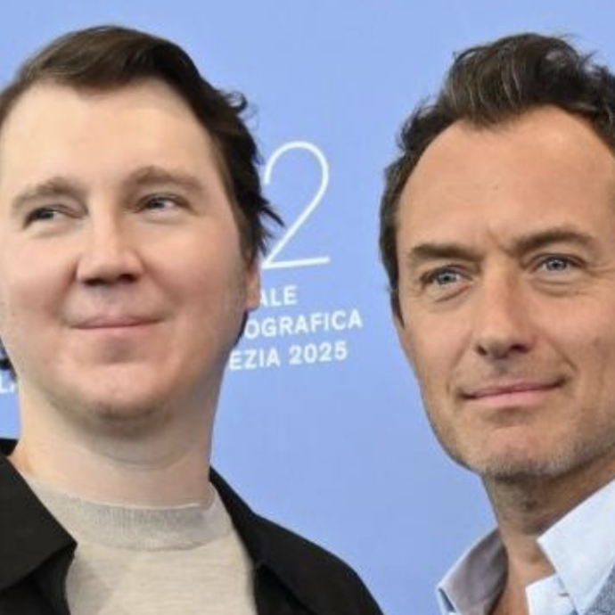 La scialba telenovela del potere russo con Putin/Jude Law non convince: la recensione de Il Mago del Cremlino