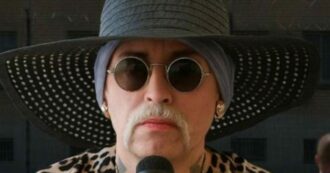 Il neonazi diventato trans per scontare la pena nel carcere femminile è in fuga: la beffa di Marla-Svenja Liebich