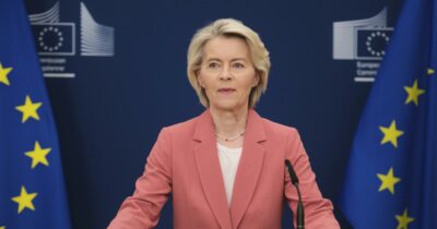Copertina di Ft: “Interferenze russe sui Gps degli aerei di von der Leyen e del capo dell’esercito tedesco”. La Bulgaria: “Non è stato un cyberattacco”