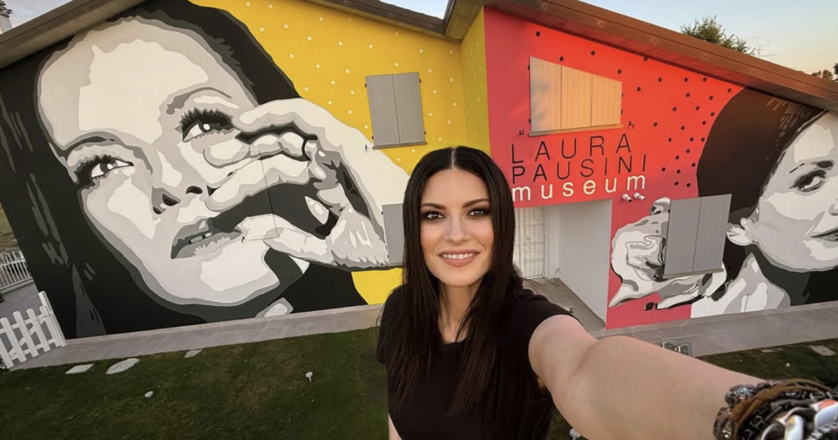 un museo ma non sono ancora morta vi aspetto nella mia romagna nella mia casa tra le nostre cose un viaggio nella storia di laura pausini