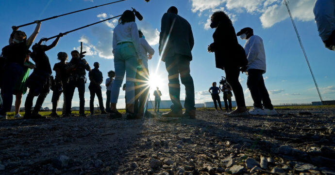Ambientalisti a processo per essersi opposti al taglio del bosco. E il Comune chiede loro i danni
