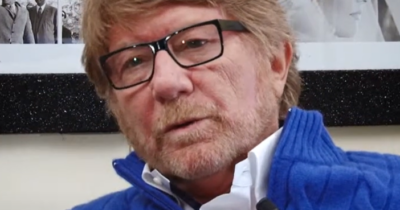 Copertina di “Uno mi ha messo le mani al collo e ha stretto forte, poi mi hanno colpito al costato. Ma li ho spiazzati”: Gianni Bozzacchi racconta la lotta con due ladri sul pianerottolo di casa