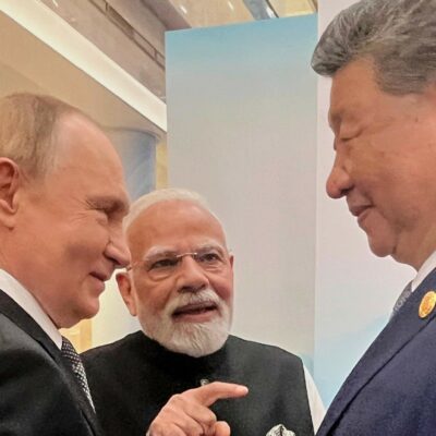 Copertina di Xi, Putin e Modi: “Fuori dalla guerra fredda fra blocchi”