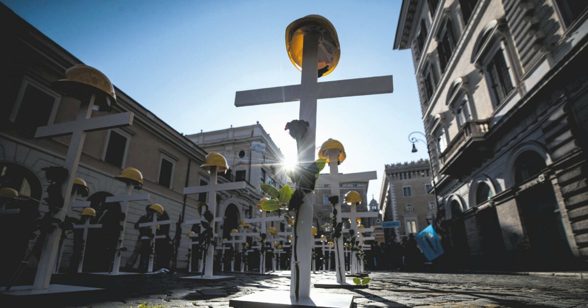 Aumentano ancora i morti sul lavoro in Italia: in 10 mesi 889 casi. Crescono le denunce di infortunio al Sud