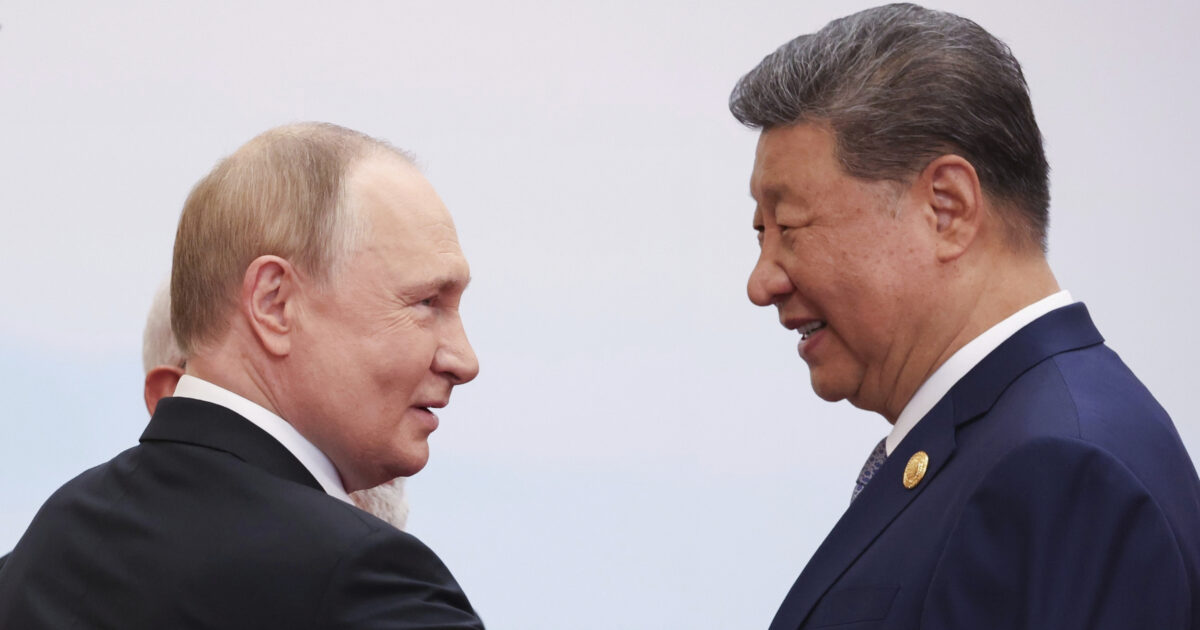 Accordo Putin Xi per la costruzione di due gasdotti verso Pechino. Basta visti per i russi che vogliono entrare in Cina Accordo Putin Xi per la costruzione di due gasdotti verso Pechino. Basta visti per i russi che vogliono entrare in Cina