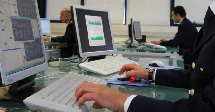 Forum porno con foto senza consenso, individuato il gestore di Phica.net: si indaga su un 45enne