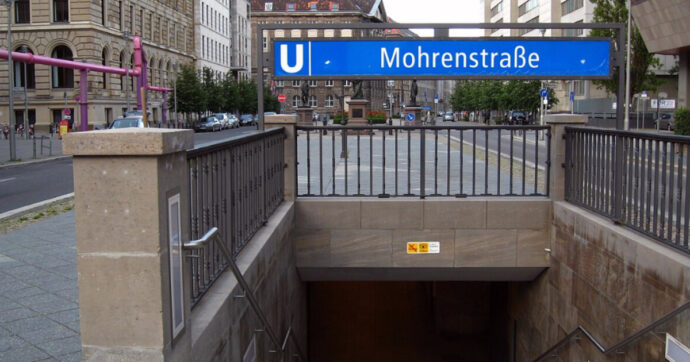 Cambio nome per la ‘strada dei mori’ a Berlino: revisione critica o becera cancel culture?