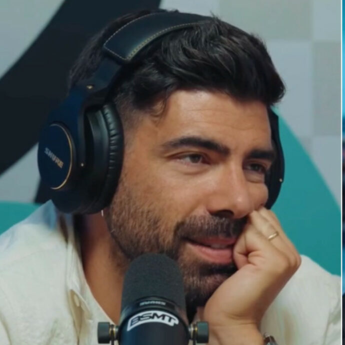 È morta la mamma di Gianluca Gazzoli: “Sento il cuore esplodere dal dolore, piango come un bambino”