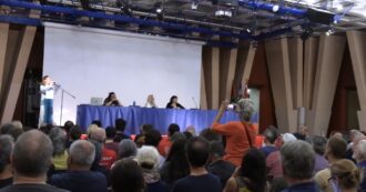 Copertina di Assemblea per il Leoncavallo alla Camera del lavoro di Milano: “Vogliamo una città democratica e antifascista” – Video