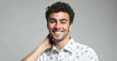 Copertina di “Luigi Mangione modello per Shein. No, gli assomiglia. No, è frutto dell’intelligenza artificiale”. La pubblicità viene rimossa, ma la camicia è già sold out