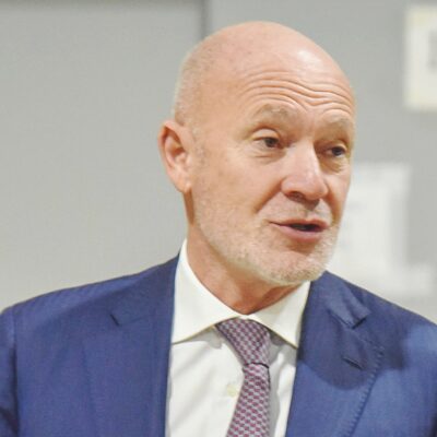 Copertina di Equalize, Eni ammonì i pm: “Dati riservati, distruggete”