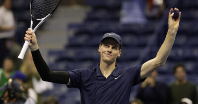 Copertina di Us Open, Sinner è strapotente: fa suo il derby contro Musetti ed è in semifinale