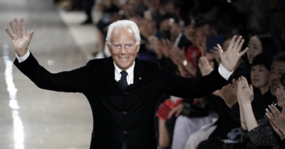 Copertina di Giorgio Armani morto, il cordoglio della politica da Mattarella a Meloni: “Sofisticata semplicità”. E Sala proclama il lutto cittadino a Milano