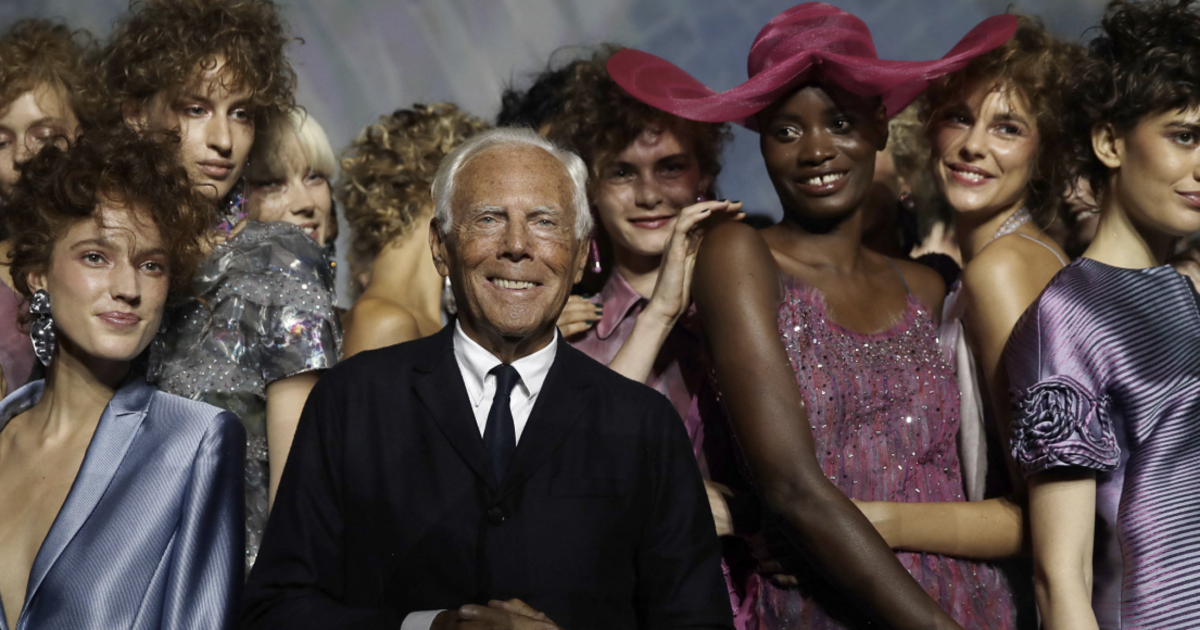 “La prima volta fu con una ragazza bruttina, il mio amore maschile fu sotto un capannone sulla spiaggia. Non facevo differenze”: Giorgio Armani privato “La prima volta fu con una ragazza bruttina, il mio amore maschile fu sotto un capannone sulla spiaggia. Non facevo differenze”: Giorgio Armani privato