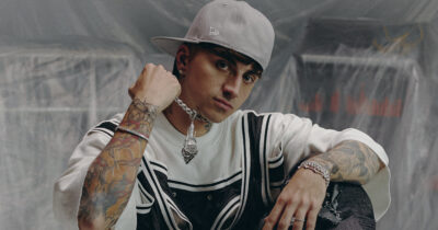 Copertina di “La musica? È come un film. Quando in una canzone gli artisti parlano contro le donne o dicono di ammazzare, è tutto un po’ metaforico”: parla Sick Luke