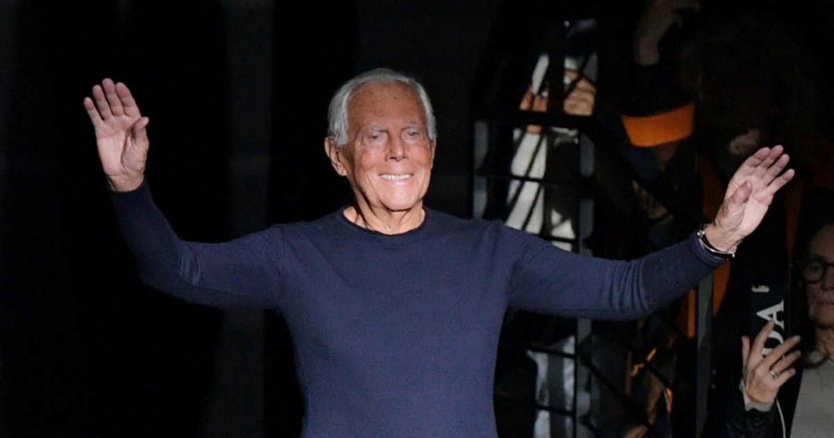 È morto Giorgio Armani: aveva 91 anni. La nota dell’azienda: “Infaticabile, ha lavorato fino agli ultimi giorni” È morto Giorgio Armani: aveva 91 anni. La nota dell’azienda: “Infaticabile, ha lavorato fino agli ultimi giorni”