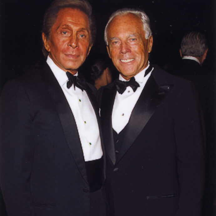 Valentino sulla morte di Giorgio Armani: “Mi inchino davanti al suo immenso talento. Alla sua incrollabile fedeltà a un unico stile: il suo”