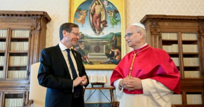 Copertina di Incontro Leone XIV-Herzog: Israele fa sparire Gaza e i due Stati