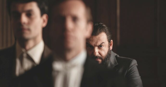 Stefano Sollima: “Lo sguardo maschile è lo stesso, dal mostro di Firenze a Phica.eu”