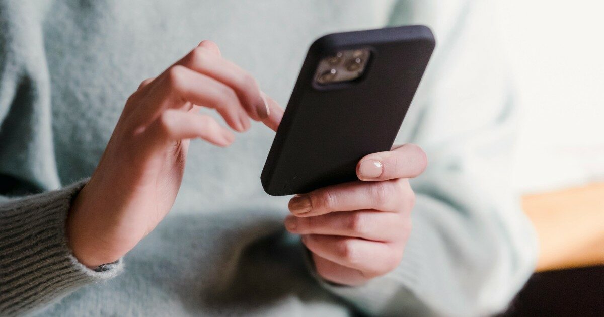 “Segnala la truffa”: il servizio gratuito di Altroconsumo contro le frodi online. Di che cosa si tratta e perché può essere utile ai consumatori