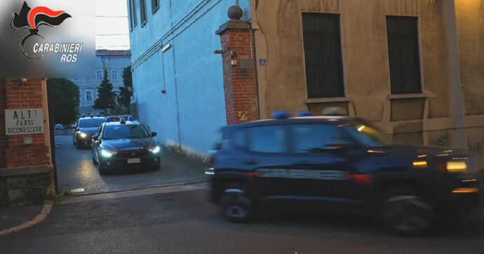 Trieste, fermato 25enne pakistano. Accusato di attività jihadista sul web, tra armi e riferimenti al martirio