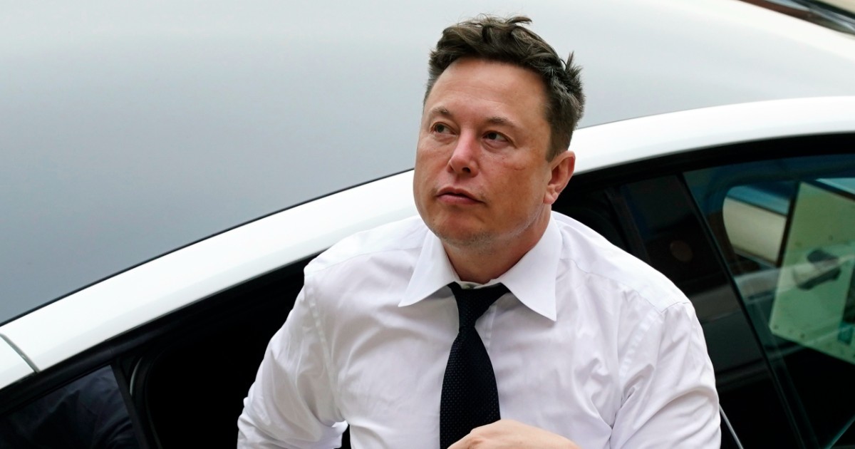 Tesla propone un premio da mille miliardi di dollari per Elon Musk se raggiungerà gli obiettivi di performance Tesla propone un premio da mille miliardi di dollari per Elon Musk se raggiungerà gli obiettivi di performance