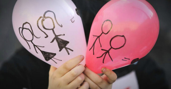 La Consulta le riconosce entrambe madri dopo anni di ricorsi, ma i 14mila euro di spese legali sono a carico loro