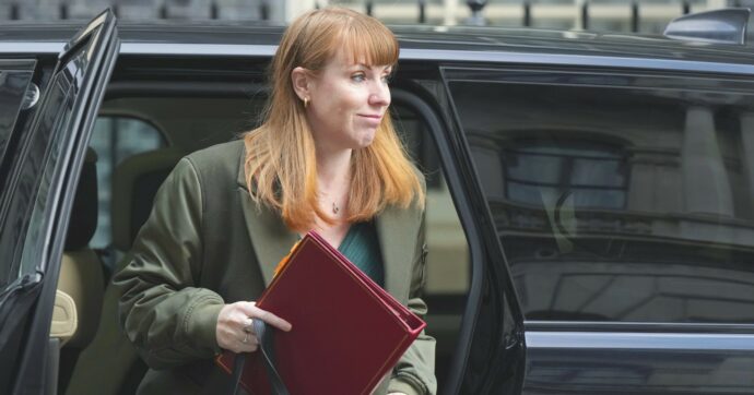 Vicepremier inglese lascia per scandalo casa. Rimpasto di governo: Lammy al suo posto