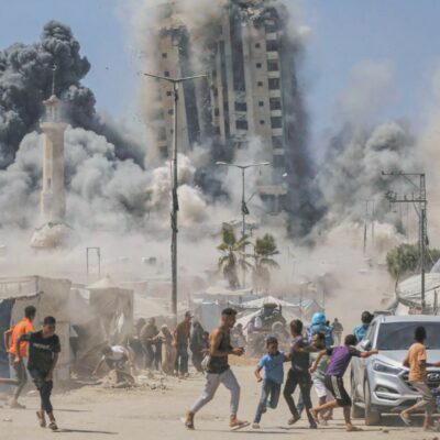 Copertina di Gaza City, giù i grattacieli. Israele: “Si apre l’inferno”