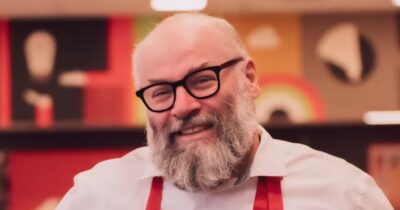 Copertina di “50 insegnanti hanno prenotato da PizzAut ma ci hanno bidonato senza disdire. Che messaggio danno ai loro alunni?”: lo sfogo di Nico Acampora. Poi il colpo di scena