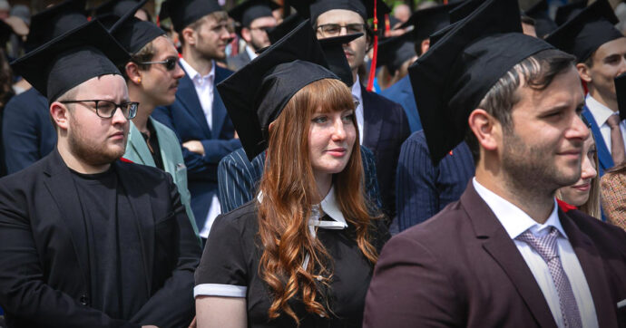 L’Italia scala l’Indice dell’attrattività ma è boom di laureati in fuga. E sulla forza lavoro siamo ultimi al mondo