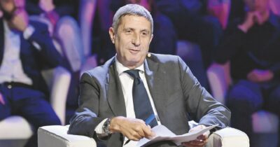 Copertina di GuadagneRAI. Da Chiocci in giù, in 82 prendono oltre 200mila