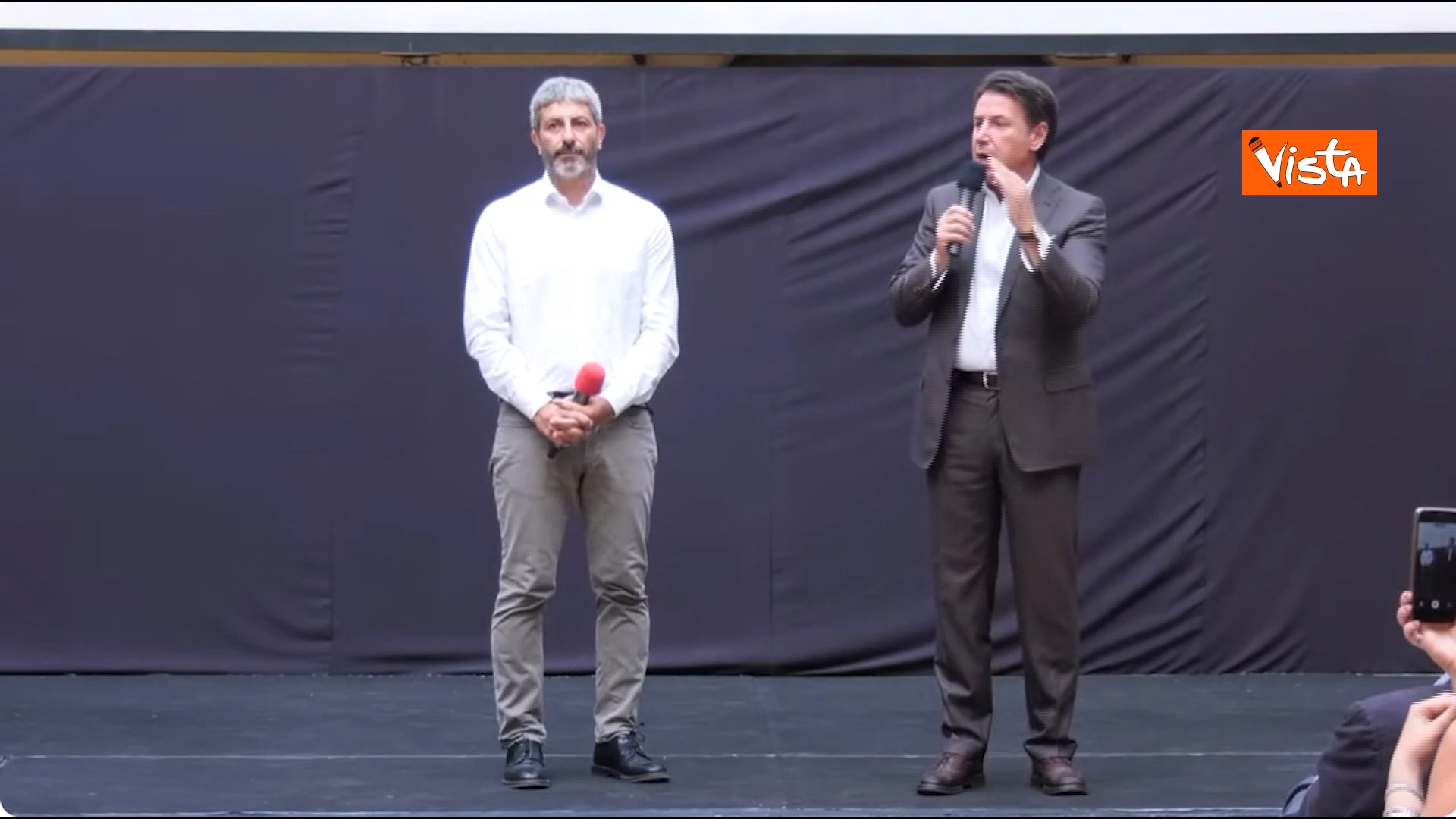 Regionali Campania, Conte presenta il candidato del centrosinistra Fico: “Progetto politico serio” – Video Regionali Campania, Conte presenta il candidato del centrosinistra Fico: “Progetto politico serio” – Video
