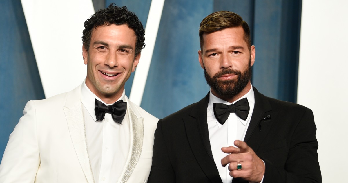 “Viviamo a 10 minuti di distanza, ci sentiamo a giorni alterni”: Jwan Yosef rompe il silenzio sul rapporto con l’ex marito Ricky Martin “Viviamo a 10 minuti di distanza, ci sentiamo a giorni alterni”: Jwan Yosef rompe il silenzio sul rapporto con l’ex marito Ricky Martin