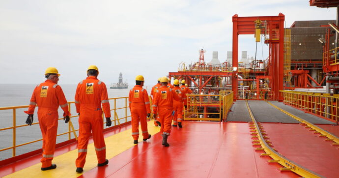 Eni deve pagare l’Imu ai comuni di Cesenatico e Crotone: le sentenze della Cassazione