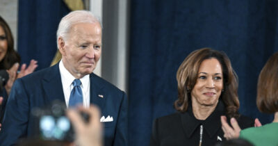 Copertina di L’ammissione di Harris su Biden: “Sconsiderato correre per secondo mandato, era stanco”