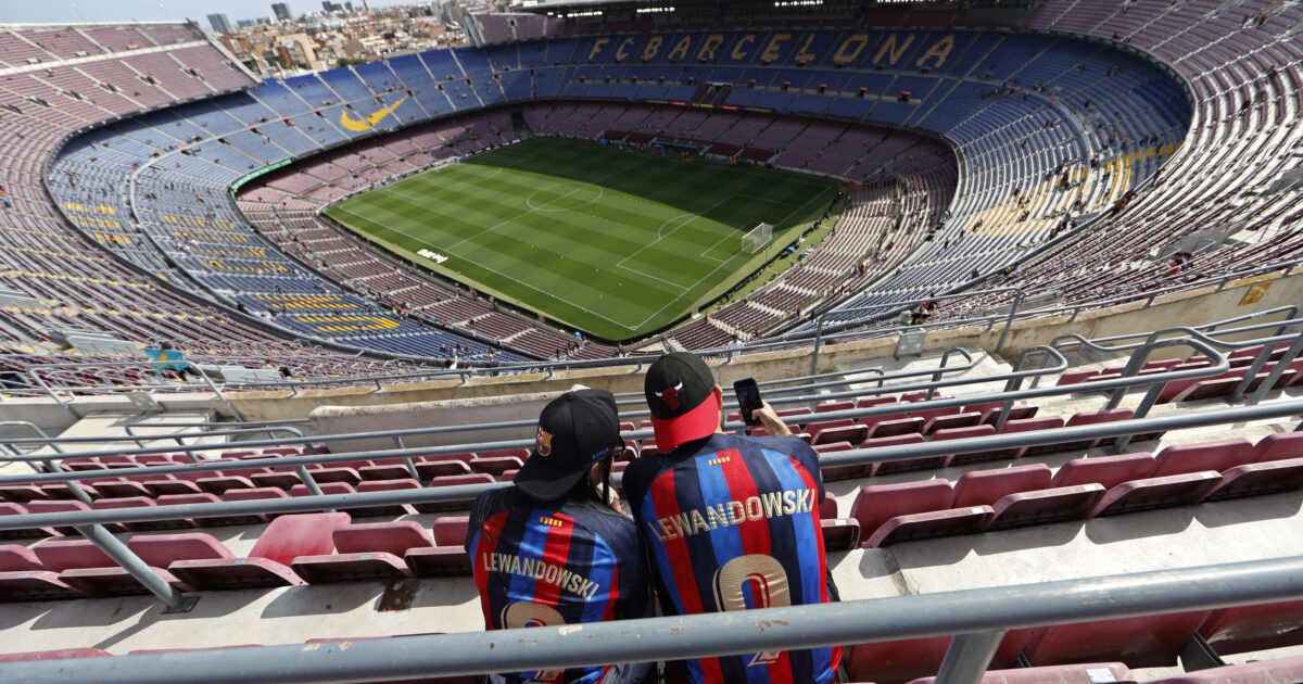 lavori in ritardo il camp nou non 232 pronto il barcellona costretto a giocare in uno stadietto da 6mila posti