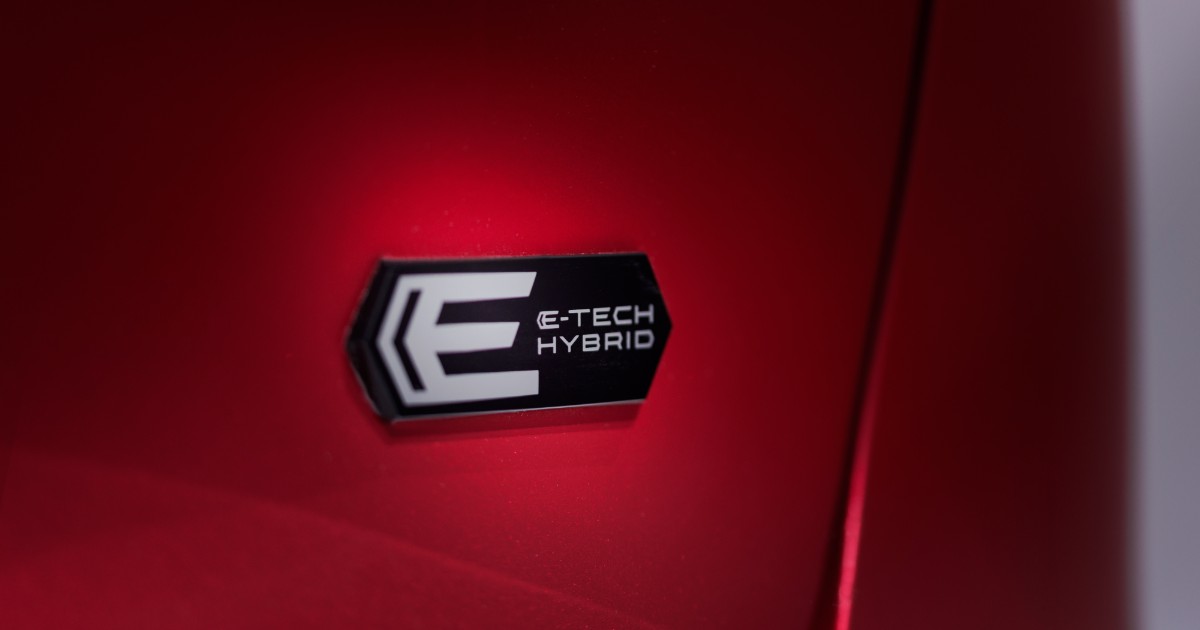 rs 16 e nuova clio e tech 160 dalla pista alla strada l8217evoluzione ibrida renault