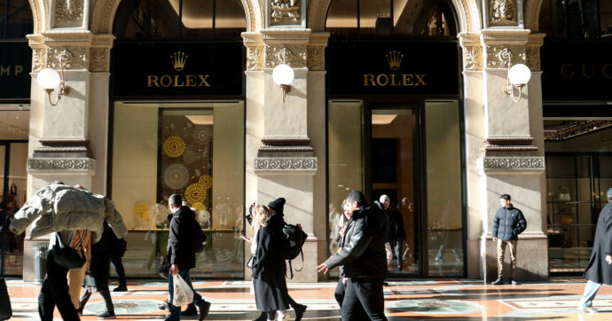 La Lega ammette: servono correttivi alla flat tax per i super ricchi. “Garantiscano un livello minimo di investimenti”